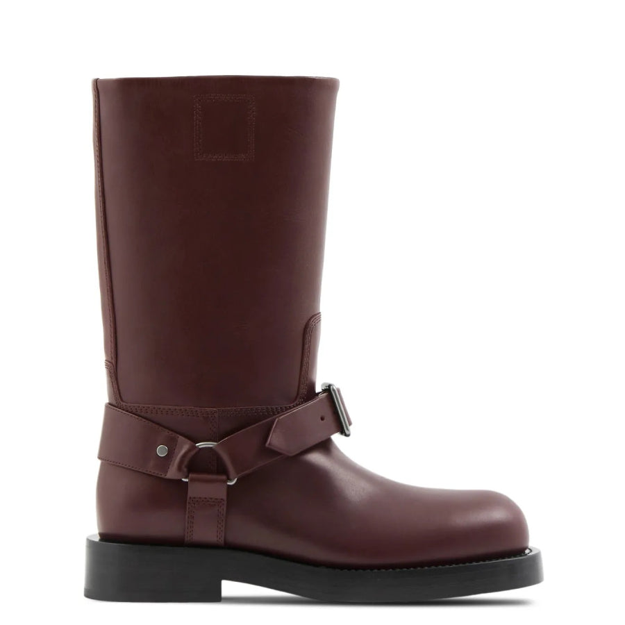 Бурберри Кожаные сапоги с пряжкой Burberry, Aubergine