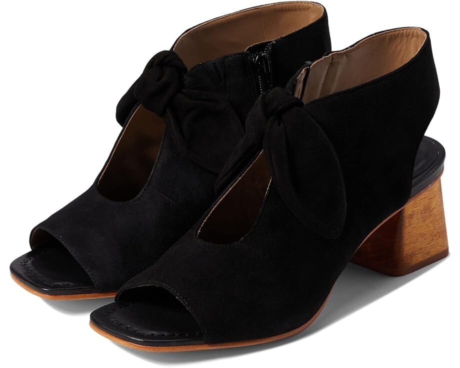 

Туфли Bernardo Lizzie, цвет Black Suede