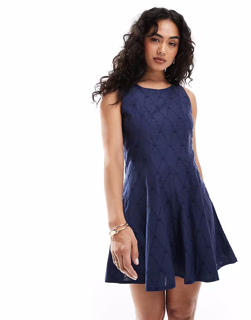 

Платье Stradivarius embroidery mini navy