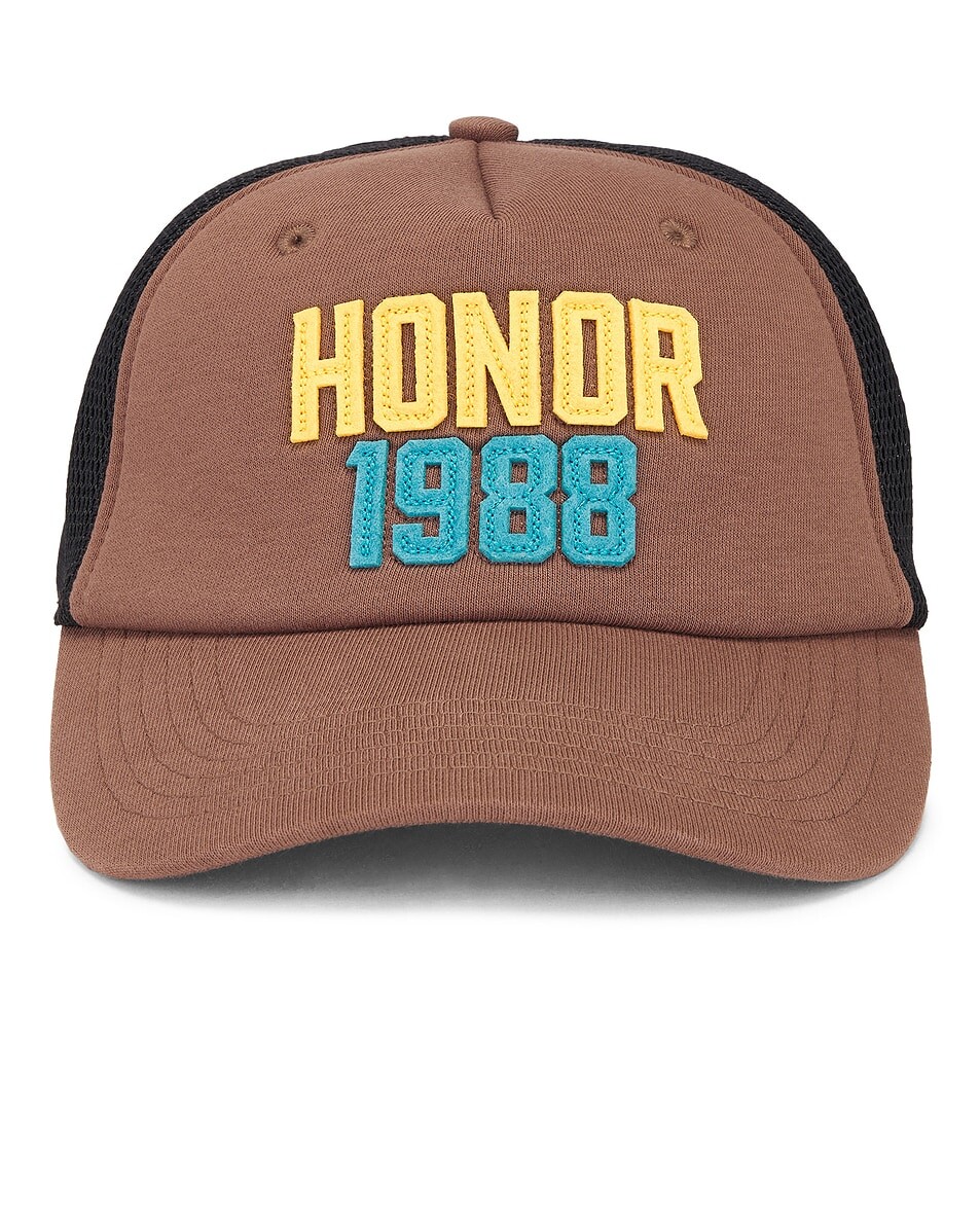 

Кепка дальнобойщика Honor 1988 Honor The Gift, коричневый