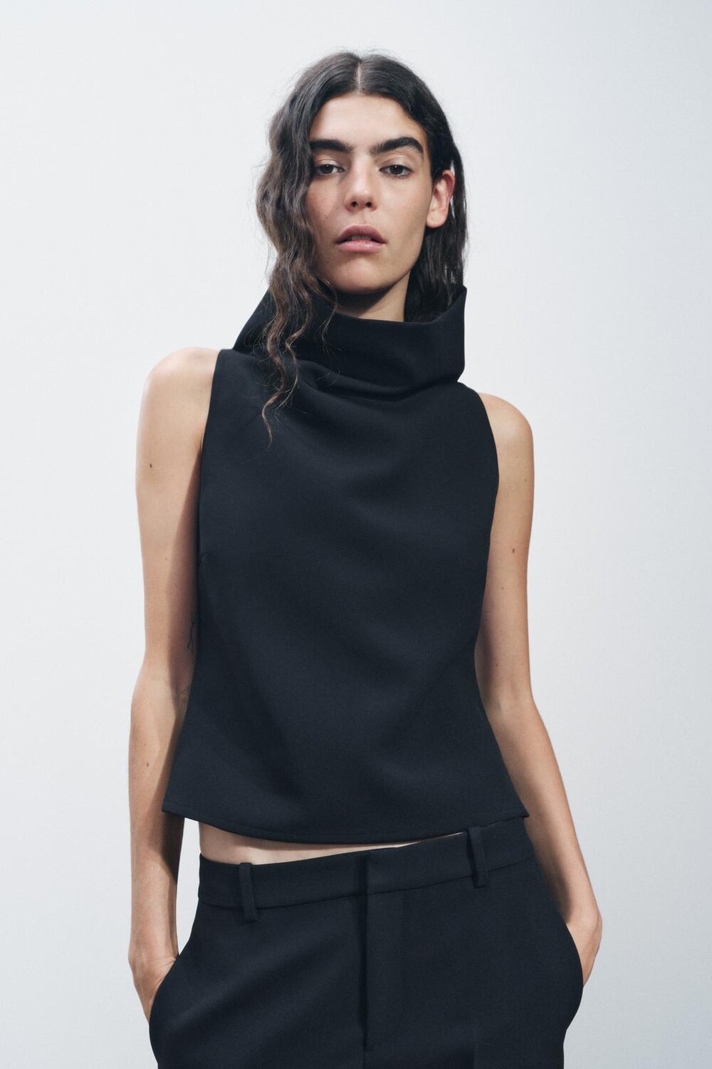 

Топ с высоким воротом ZARA, черный