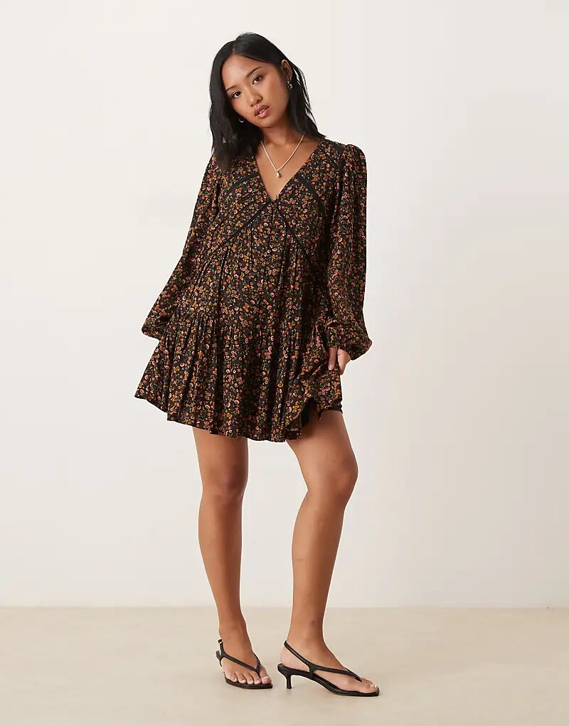 

Мини-платье Nobody's Child Petite Marley с оранжевым цветочным принтом