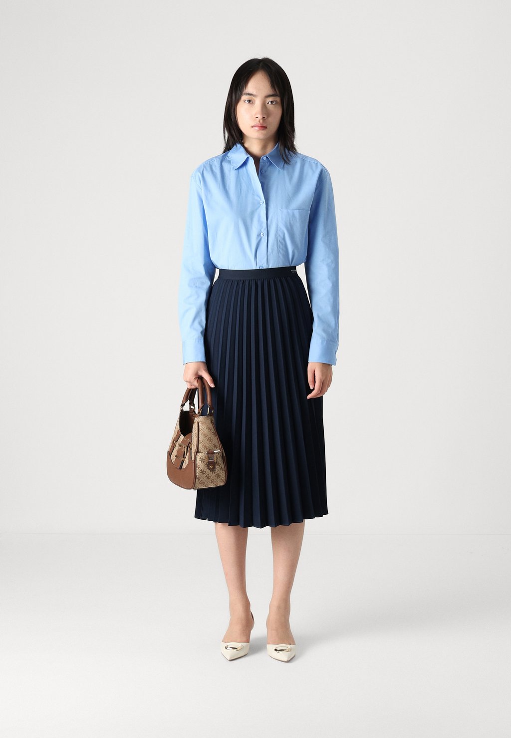 

Юбка А-силуэта FLUID PLEATED PULL ON MIDI SKIRT Tommy Hilfiger, темно-синий