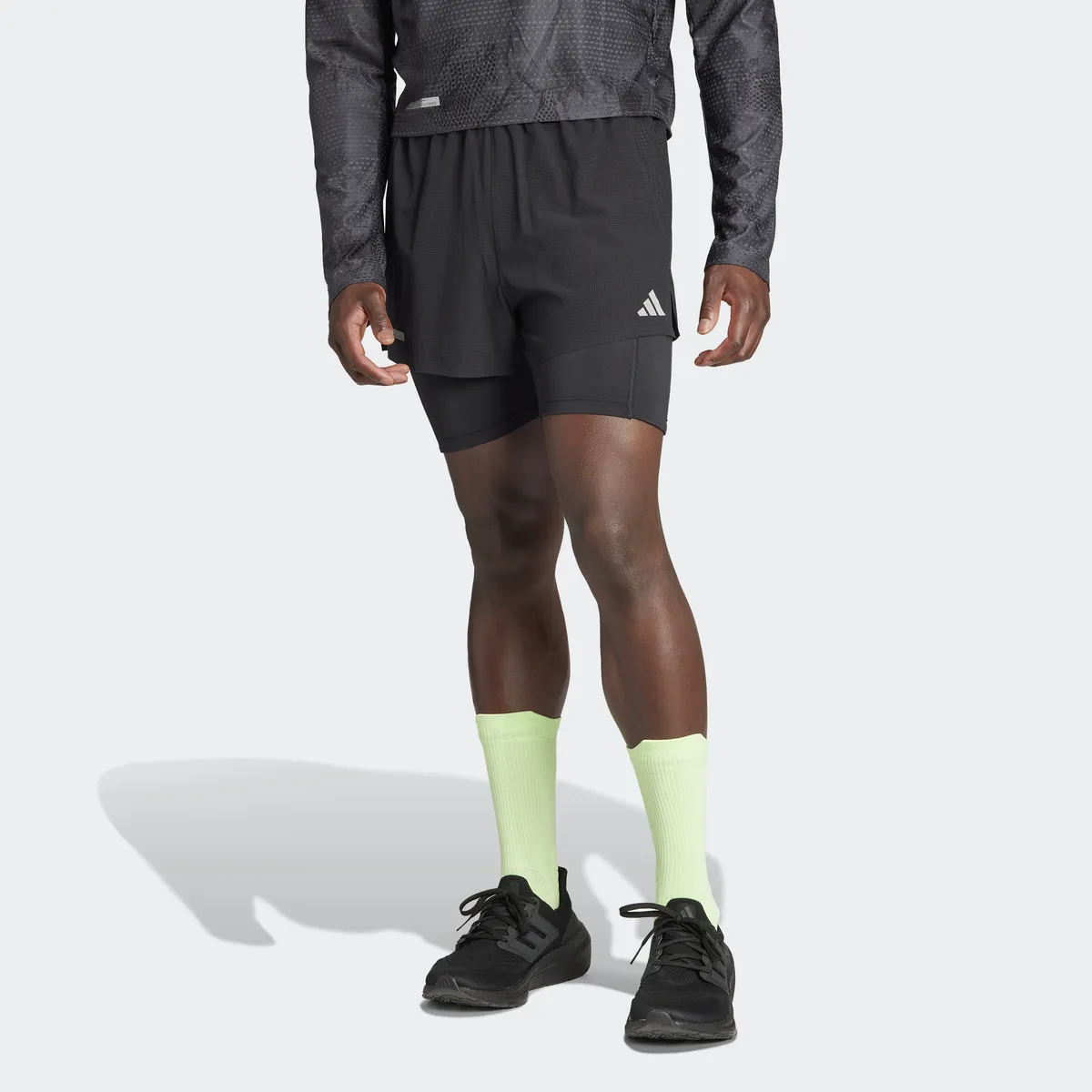 

Беговые шорты adidas Performance "ULT 2IN1 S" (1 шт.), черный