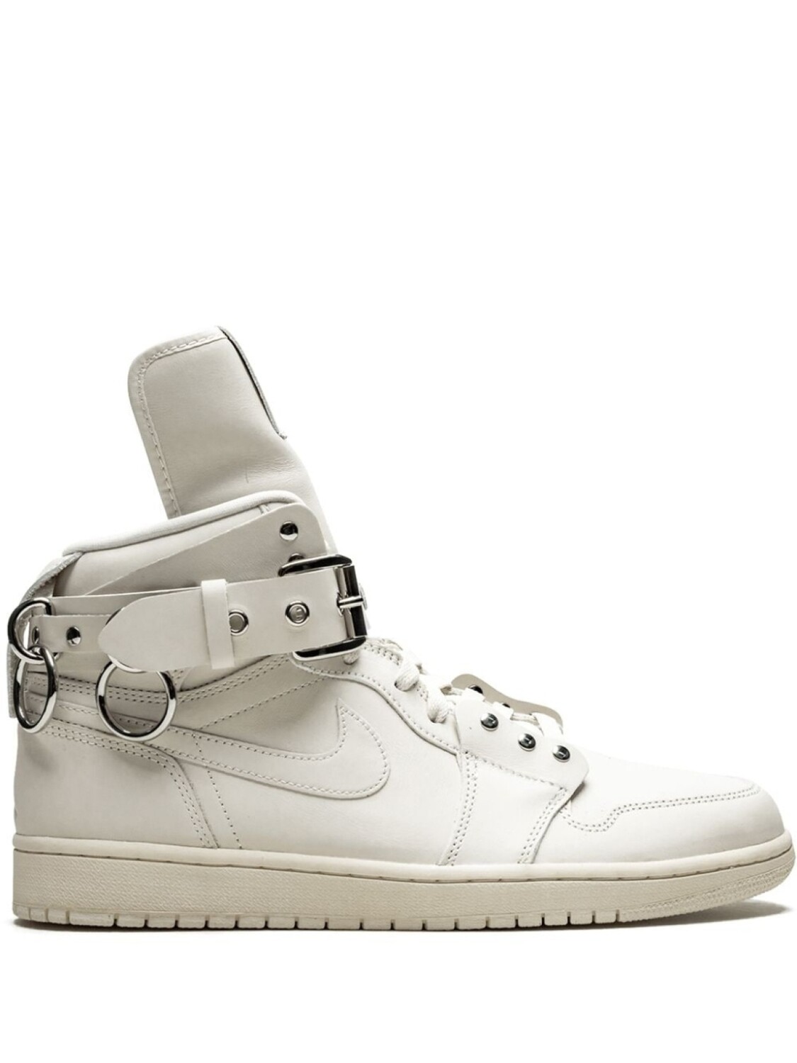 

Кроссовки Air 1 Retro High из коллаборации с Comme des Garçons Jordan, белый