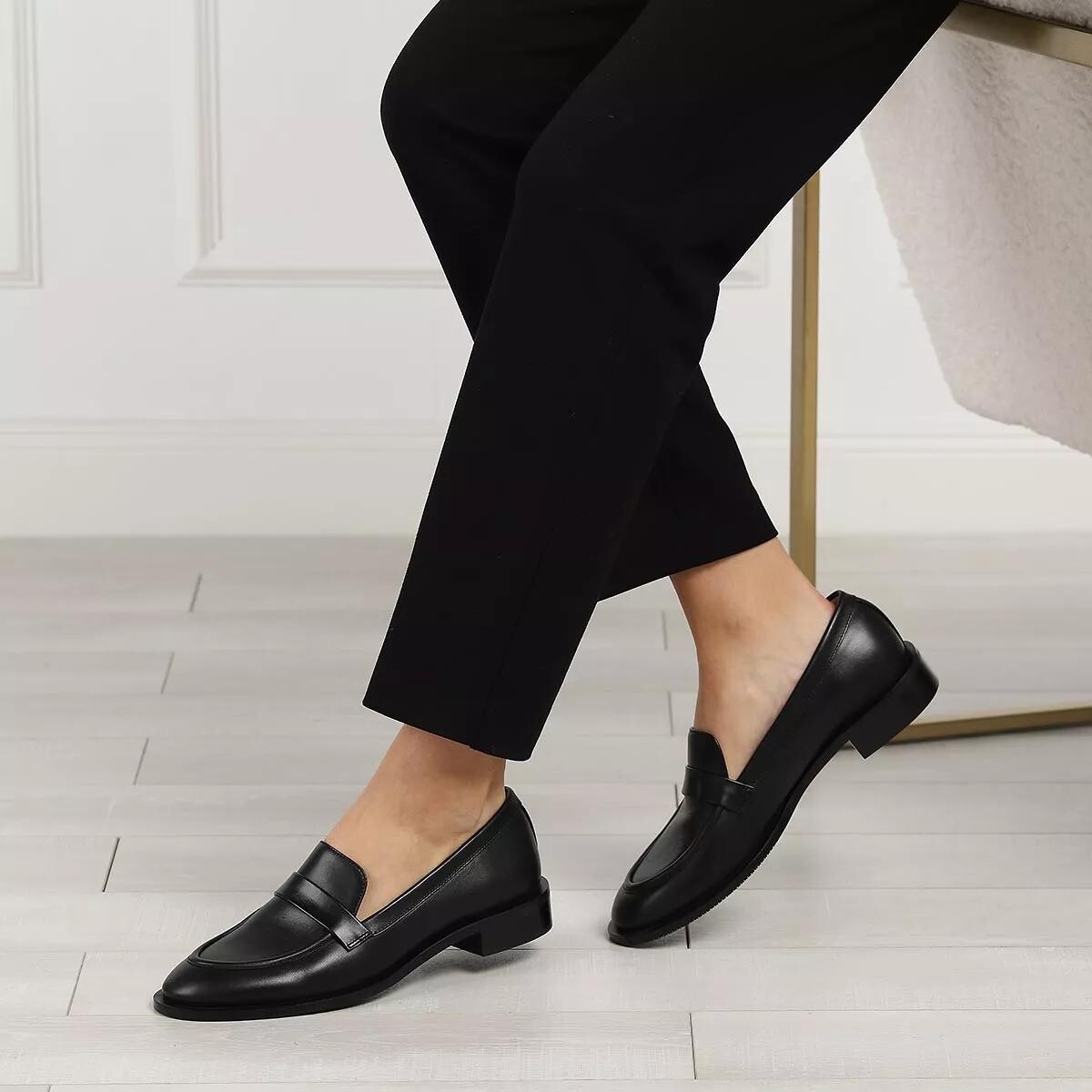 Изящные лоферы palmer Stuart Weitzman, черный — фото 2