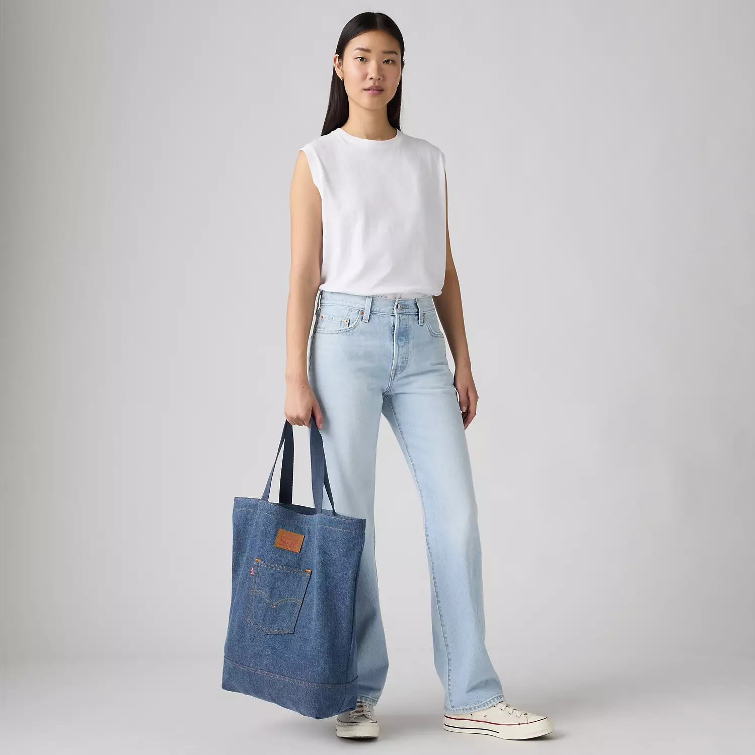 

Сумка-тоут с задним карманом Levi's, цвет Indigo - Medium Wash