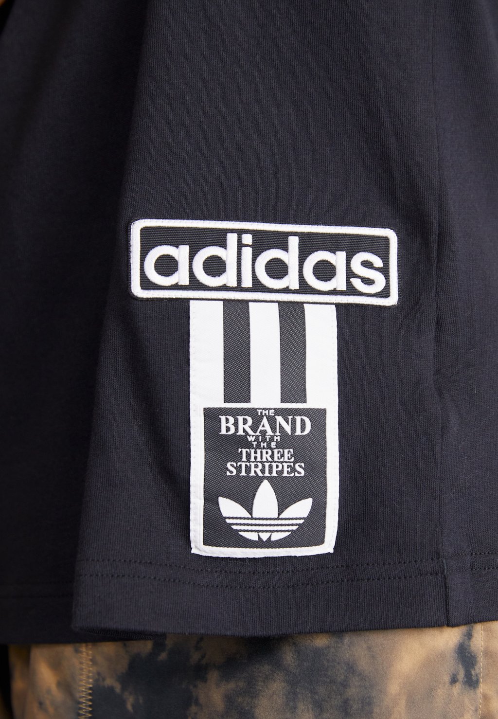 Футболка с принтом ADIBREAK TEE adidas Originals, черный — фото 2