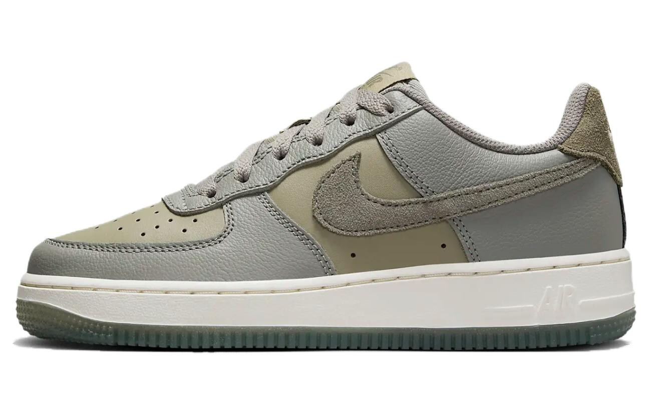 Женские кроссовки для скейтбординга Nike Air Force 1, Gray