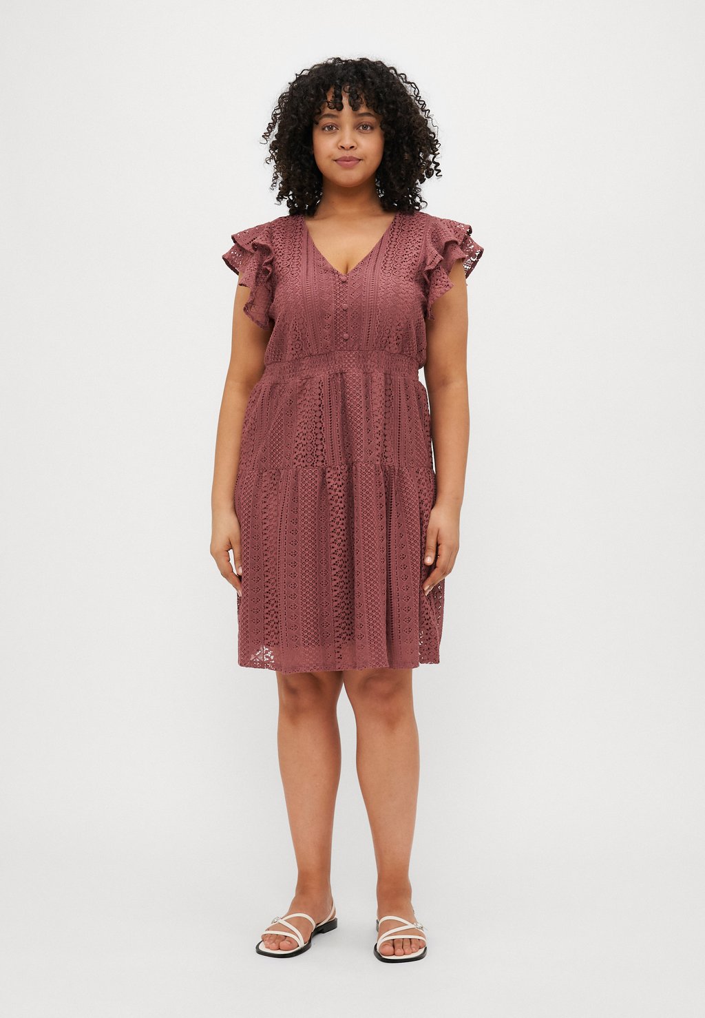 

Повседневное платье VMHONEY V NECK DRESS Vero Moda Curve, коричневый