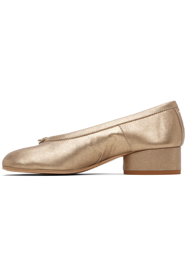 Новые балетные туфли на каблуках от Tabi Maison Margiela, золото — фото 3