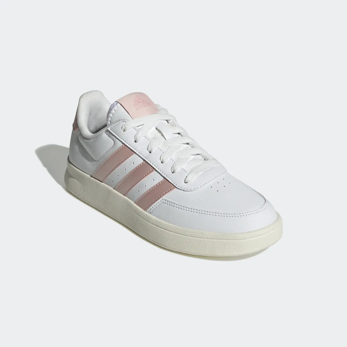 

Спортивные кроссовки adidas "BREAKNET 2.0" Adidas Sportswear, белый