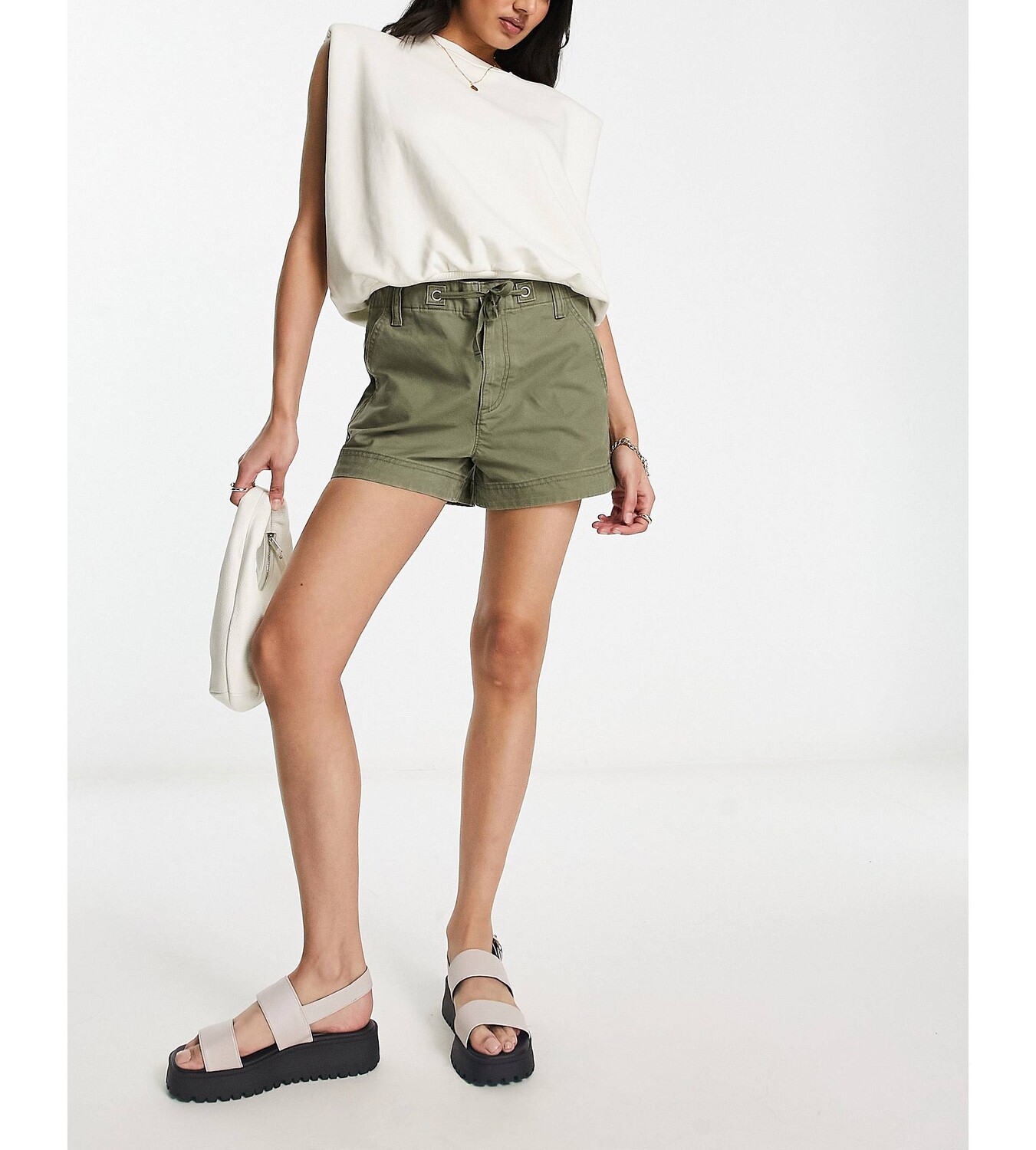 

Шорты карго цвета хаки ASOS DESIGN