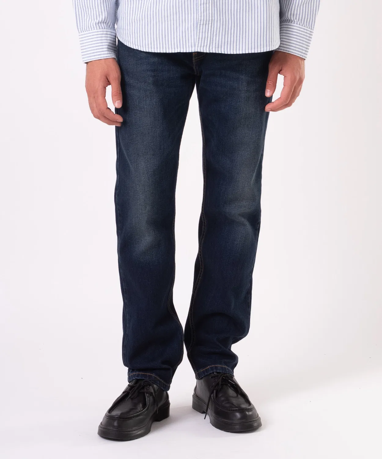 Джинсы Levi's 502 Taper Sequoia, темно-синий