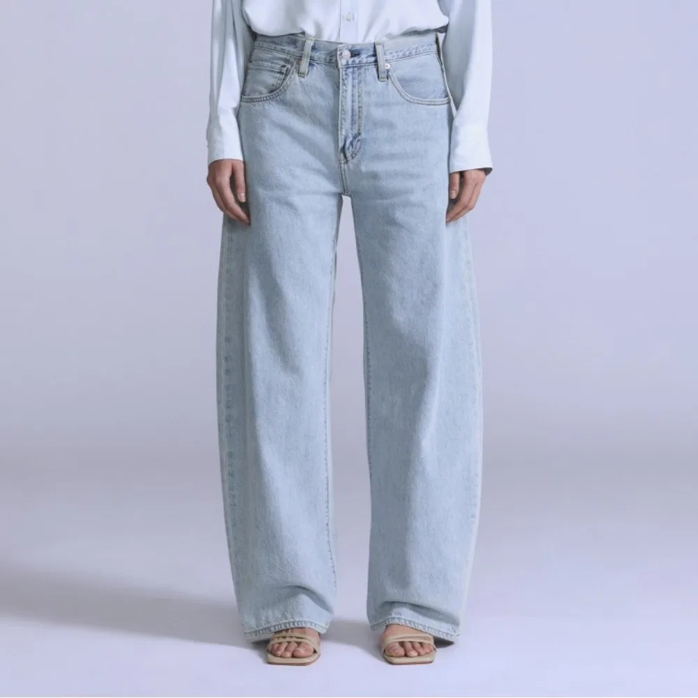 Женские джинсы Bluetab Drop Barrel светло-индиго от Levi's