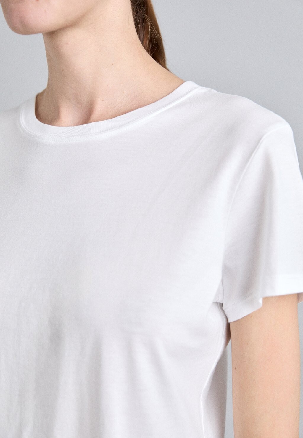 

Базовая футболка BABY TEE FRAME, белый