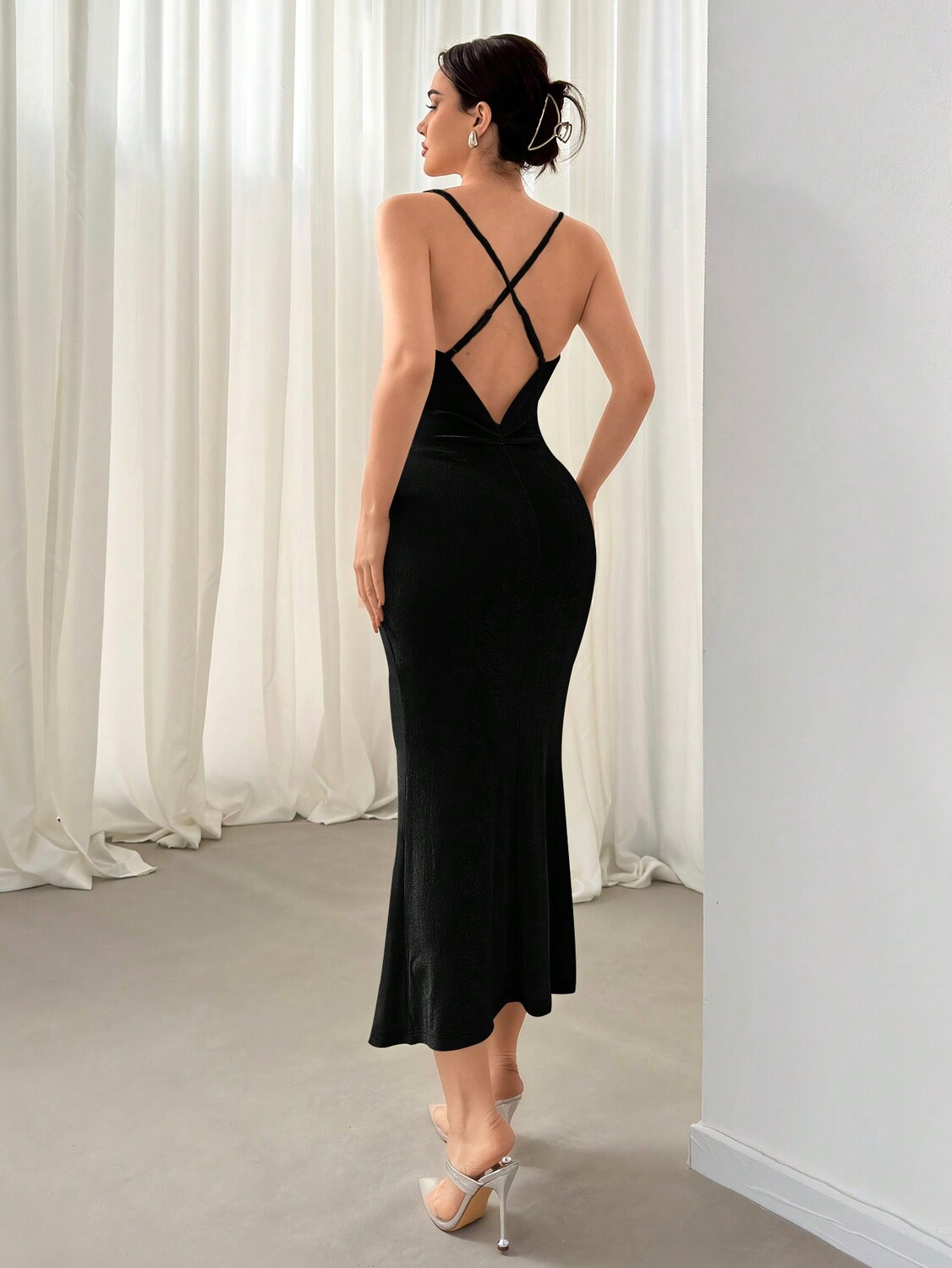 

SHEIN Aloruh современное фактурное женское платье с открытой спиной, черный цвет