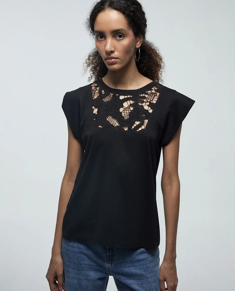 

Романтичная футболка Sfera, черный