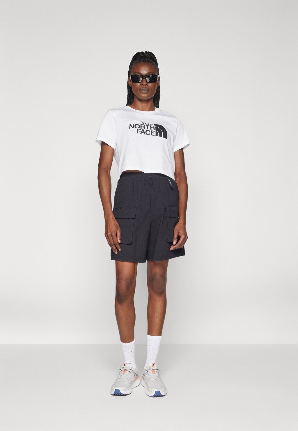 

Принт на футболке CROPPED EASY TEE The North Face, белый