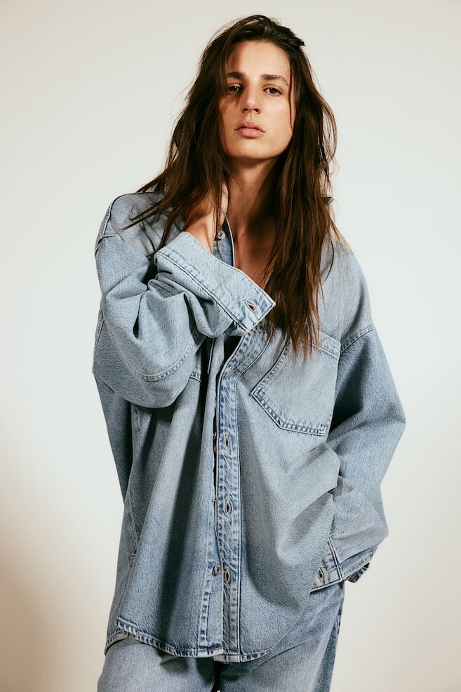 

Блузка из мягкого денима с перьями H&M, синий