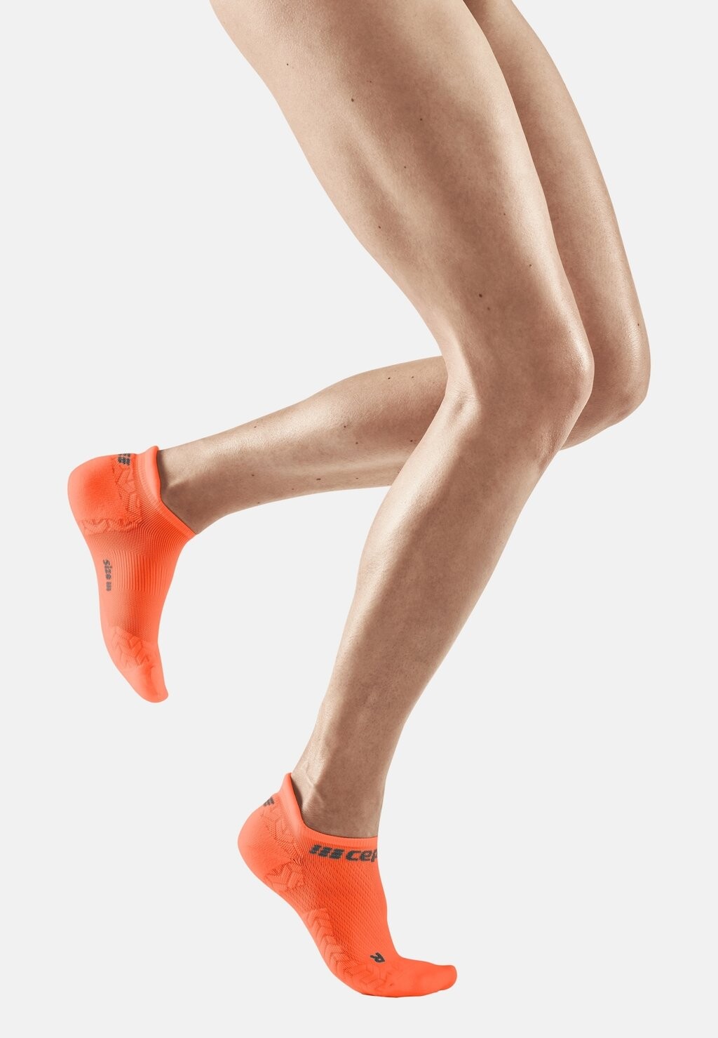 

Носки для тренировок ULTRALIGHT COMPRESSION CEP, коралл