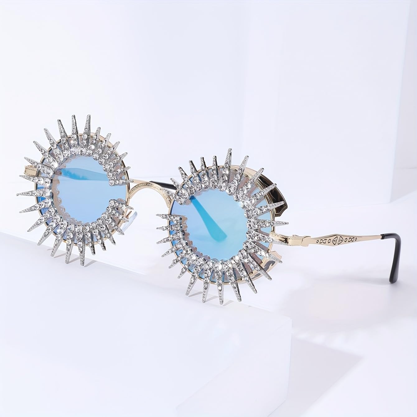 

Блестящие солнцезащитные очки в круглой геометрической оправе, украшенные стразами, идеально подойдут для пляжа, вечеринок и повседневной носки IYANCHENG, Blue Mirror Lens