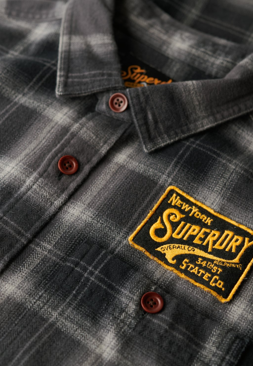 

Рубашка EMBROIDERED CHECK OVER Superdry, темно-серый