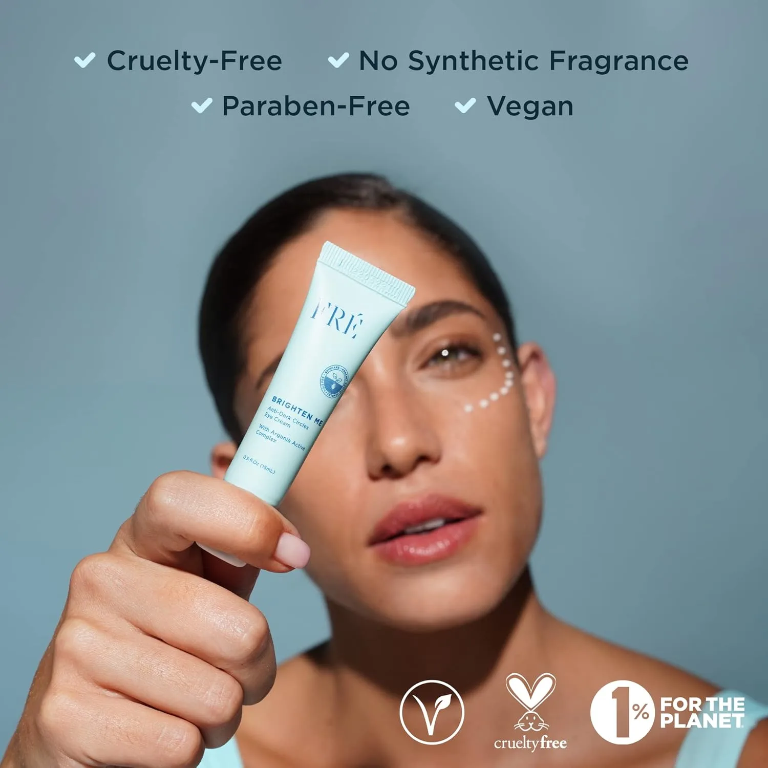 Омолаживающий крем для глаз Brighten Me от FRE Skincare - против морщин, темных кругов и отеков, веганский, без парабенов, для всех типов кожи Fré — фото 3