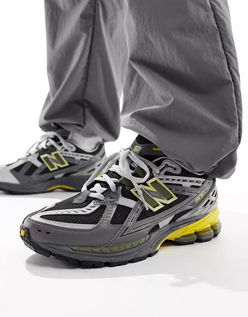 Кроссовки New Balance 1906 темно-серого и желтого цвета