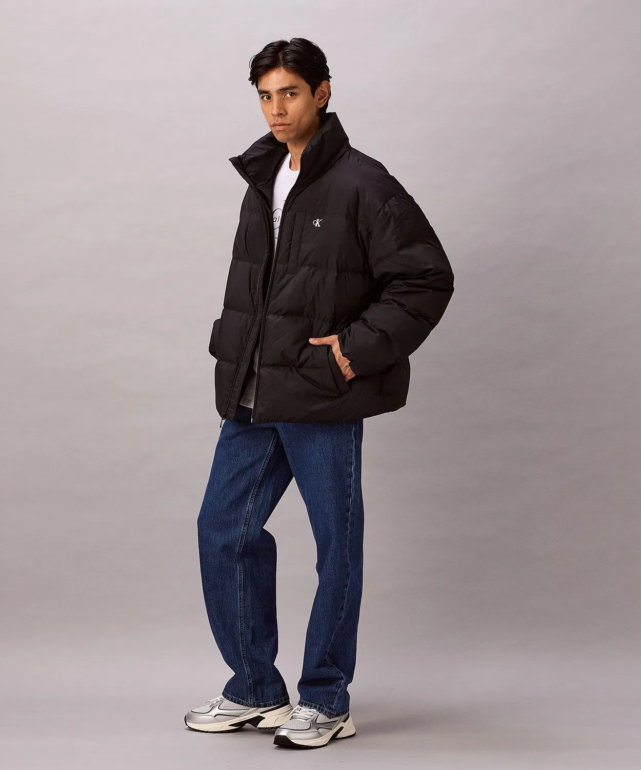 Пуховик Calvin Klein Jeans черный — фото 3
