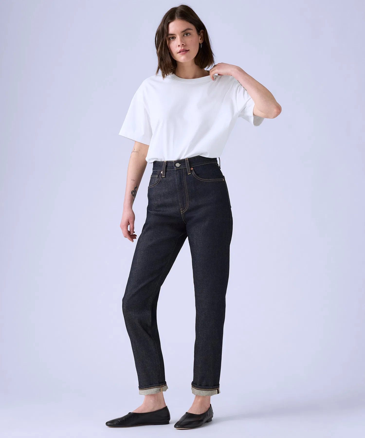 Джинсы Levi's с высокой посадкой и зауженными штанинами, цвет темно-синий, производство Япония. — фото 2