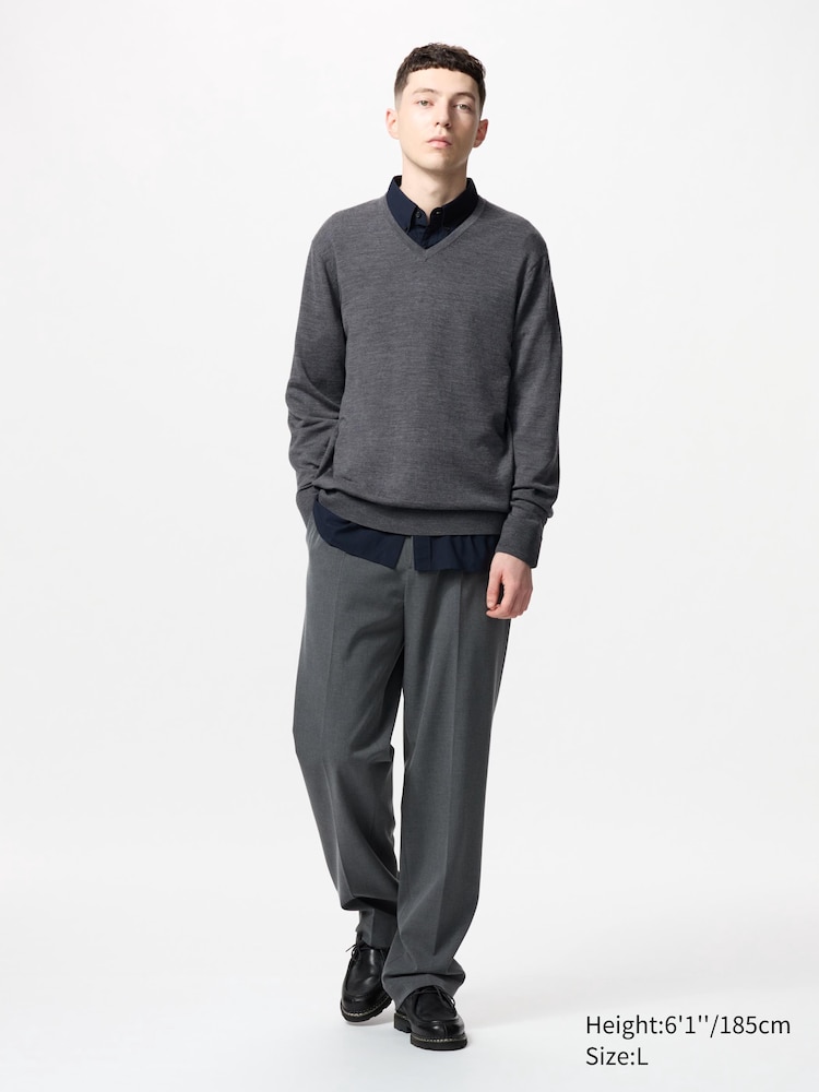 Джемпер с V-образным вырезом из 100% мериносовой шерсти Uniqlo, цвет 09 черный — фото 2