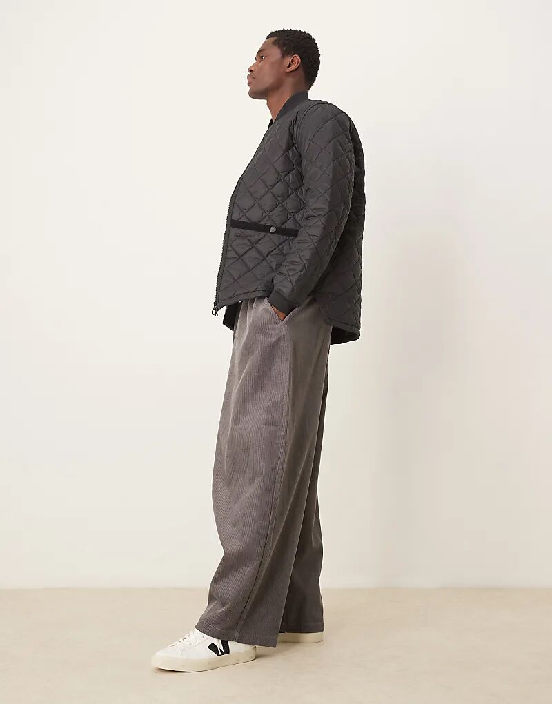 

Переработанная стеганая куртка Liddesdale Barbour