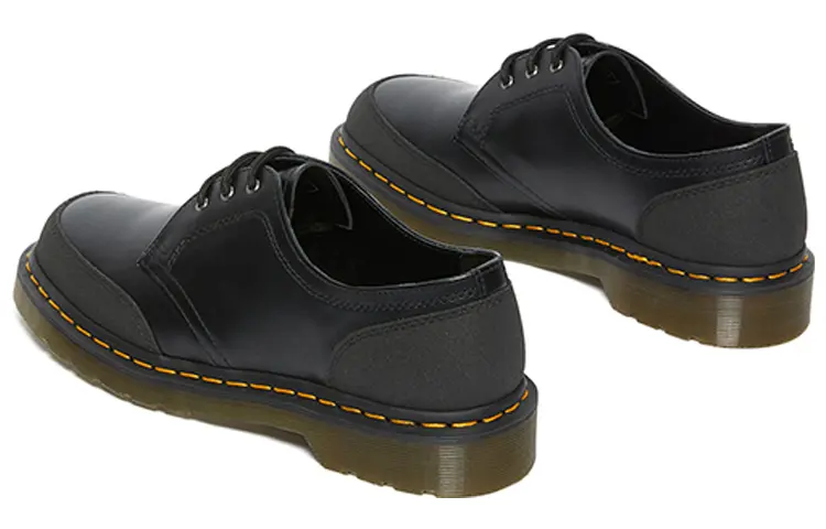 Женская повседневная обувь унисекс с низким верхом черного цвета Dr.Martens — фото 3