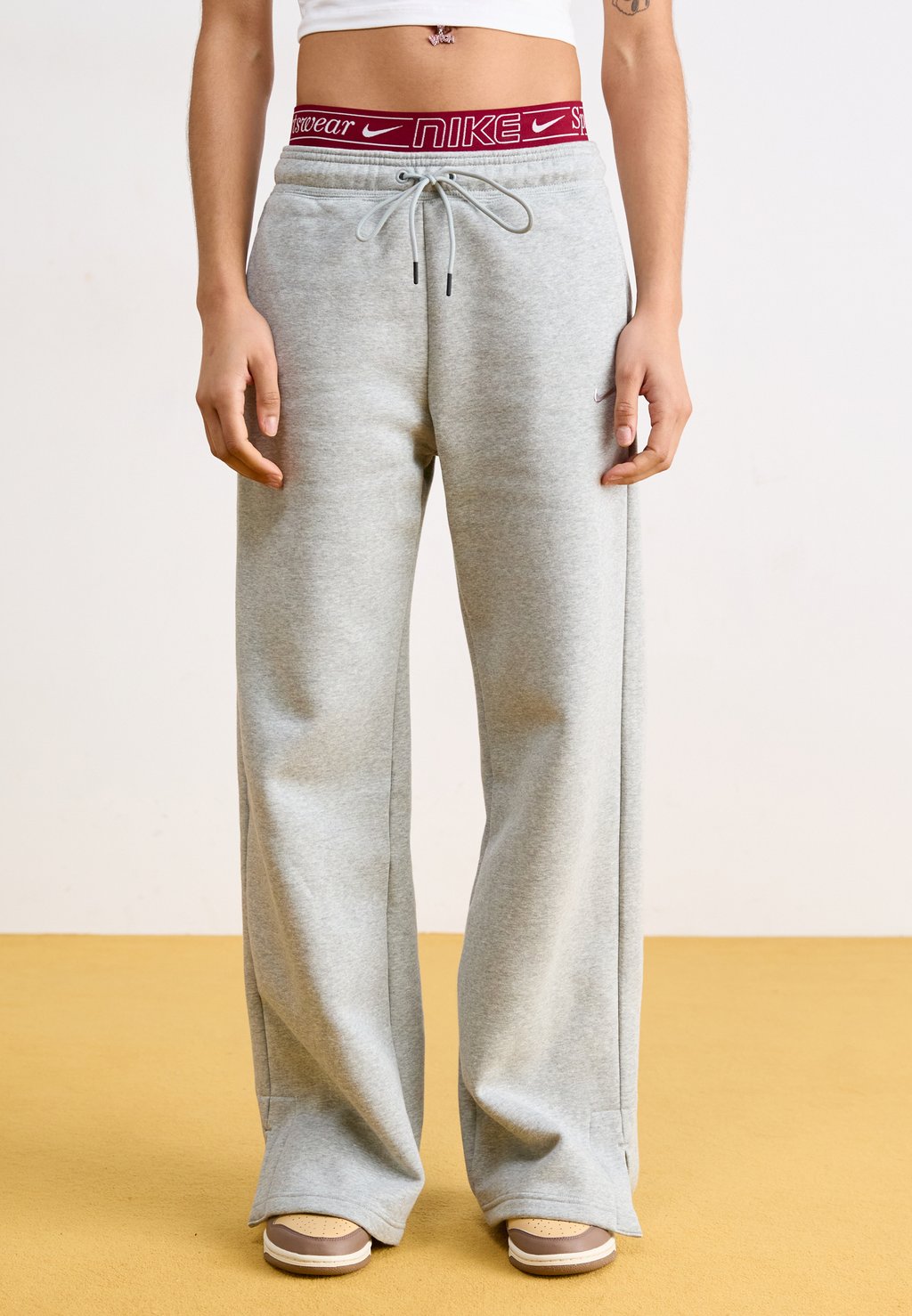 

Спортивные штаны PANT Nike Sportswear, серый