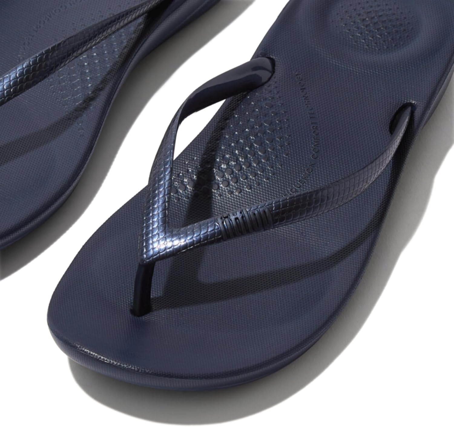 Мужские эргономичные шлепанцы FitFlop Iqushion, темно-синий — фото 3