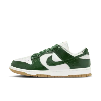 

Кроссовки Nike Dunk Low LX, цвет Phantom/Sail/Metallic Gold/Gorge Green