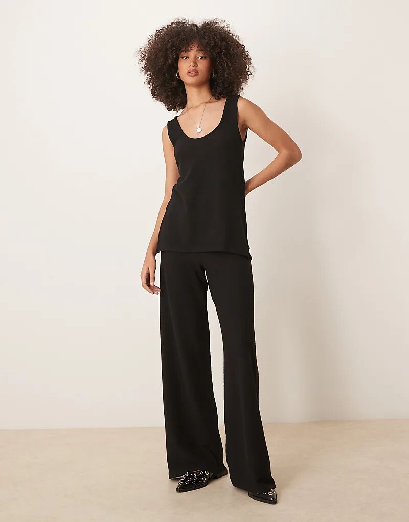 

Мягкие широкие брюки ASOS DESIGN черного цвета — часть комплекта