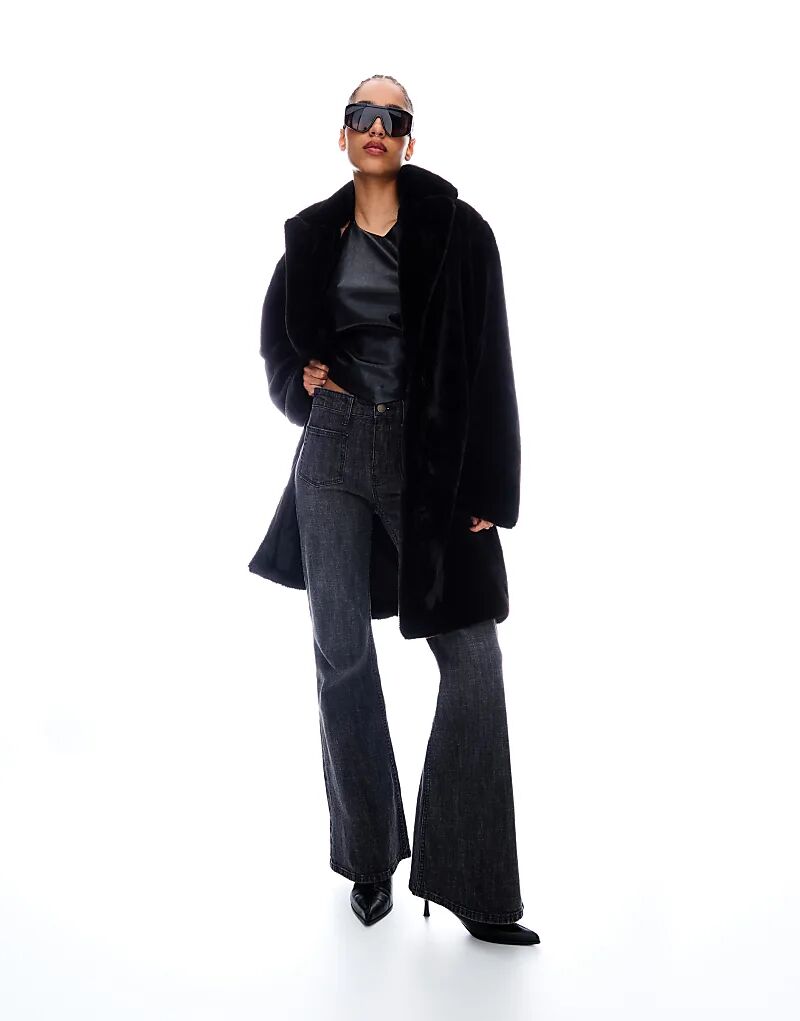 

Искусственная шуба Bershka черного цвета