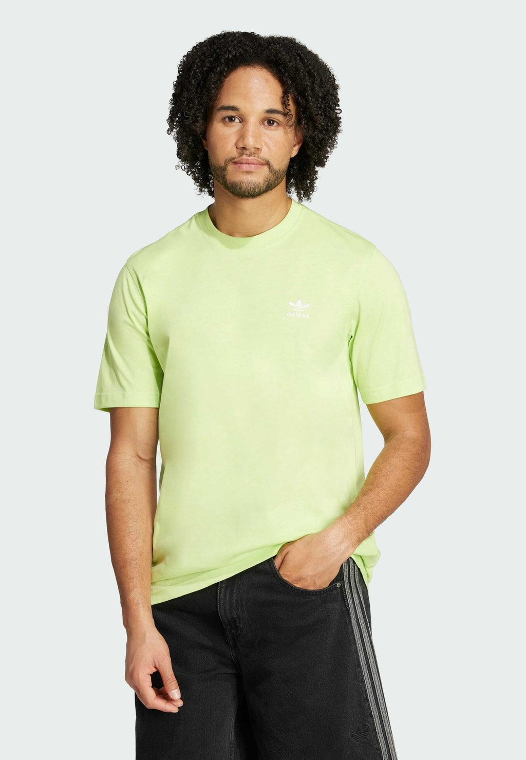 

Базовая футболка TREFOIL ESS Adidas Originals, зеленый