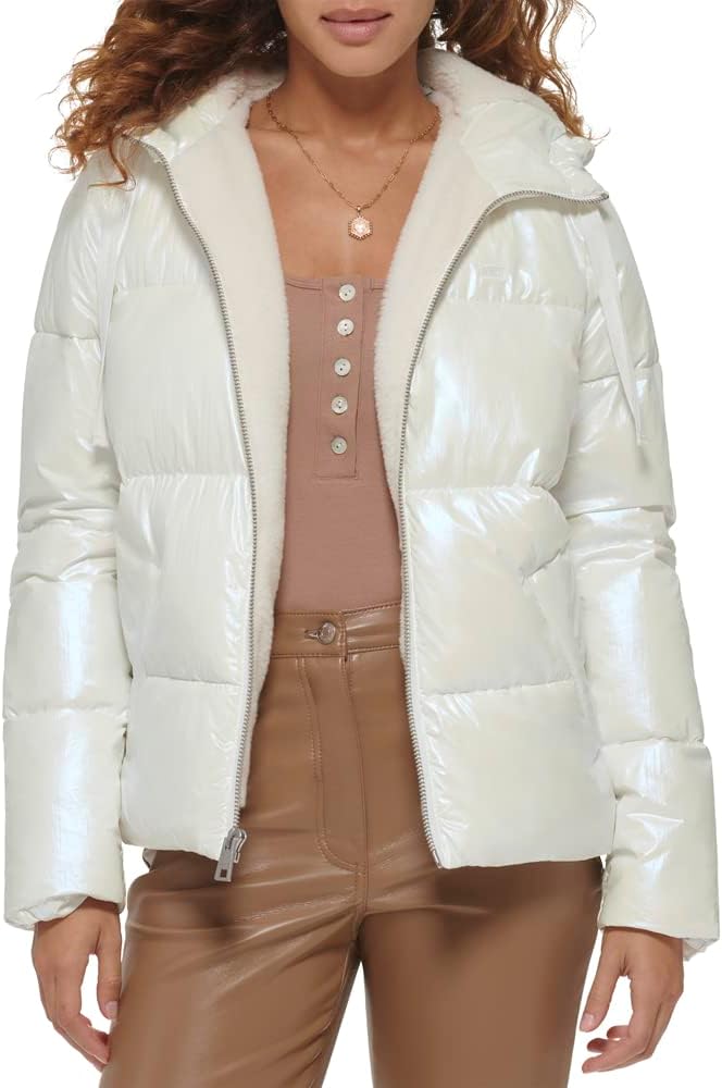 

Levi's Женская утепленная пуховик Molly с подкладкой из шерпы, Pearlized Cream