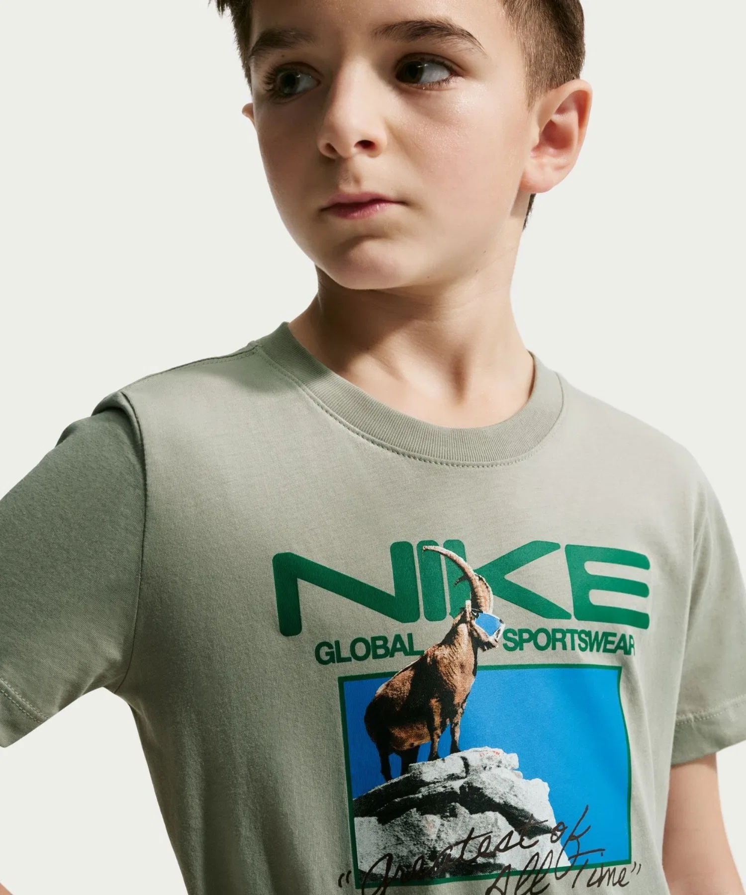 Детская футболка NIKE YTH NSW с фотопринтом белая — фото 4