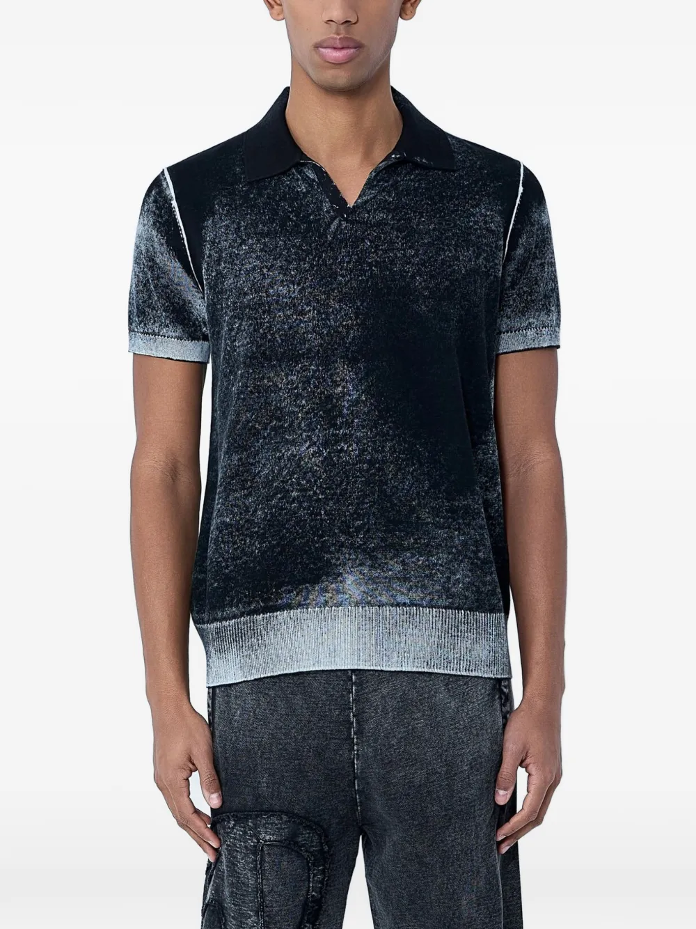 

Футболка с V-образным вырезом Diesel, черный