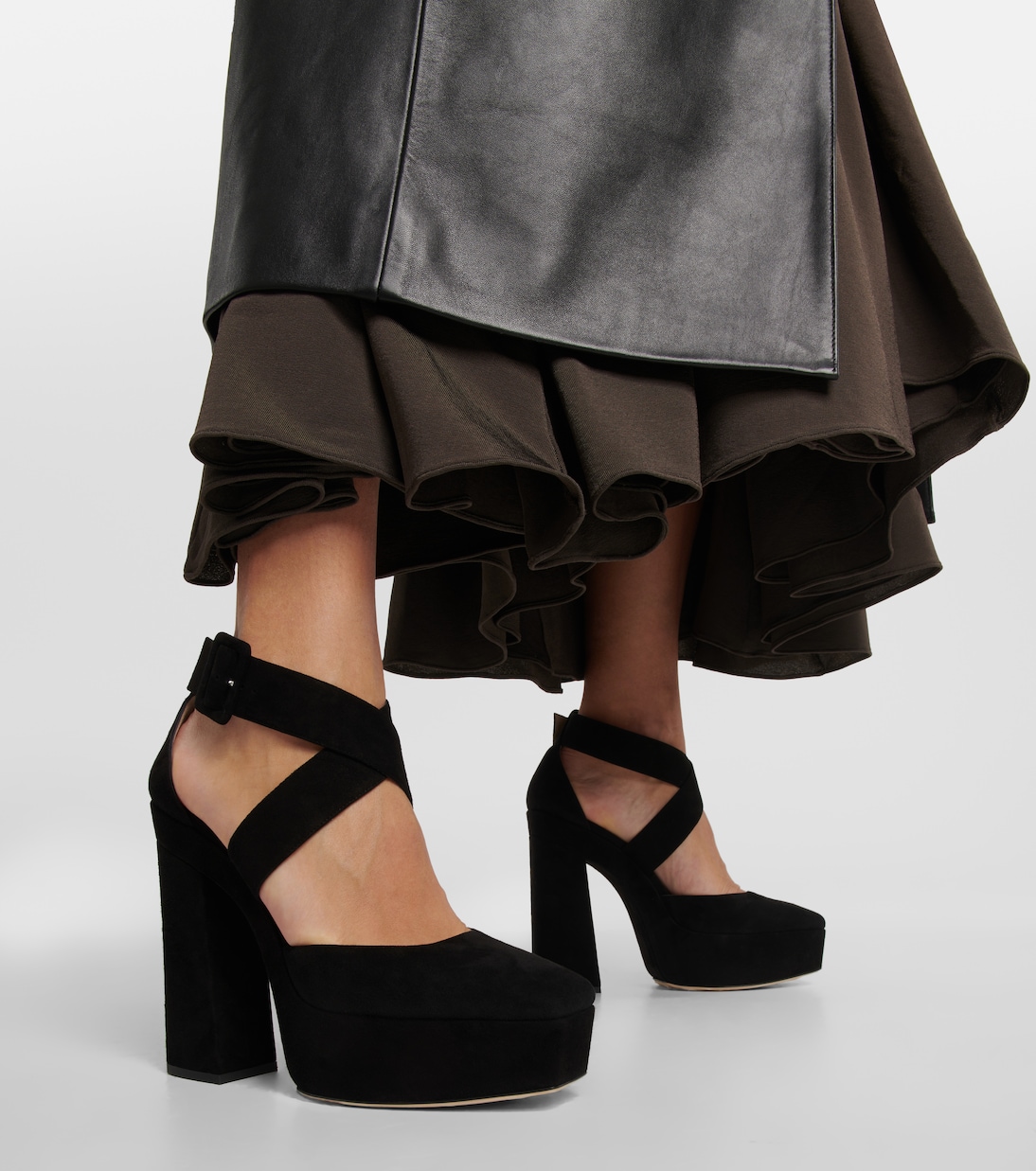 Туфли-лодочки из кожи на платформе Gian 140 Jimmy Choo, черный — фото 4