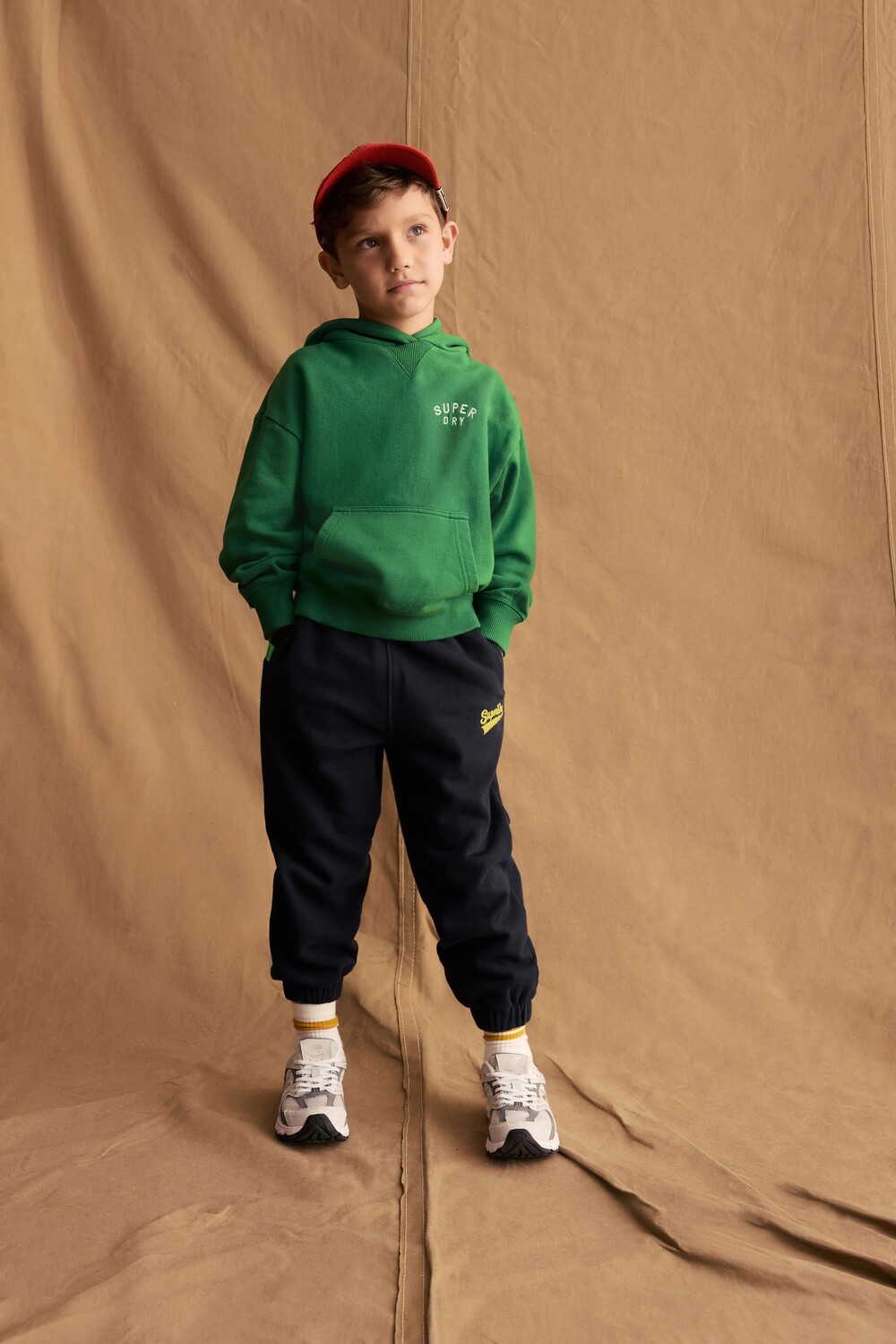 

Толстовка Essentials Superdry, зеленый