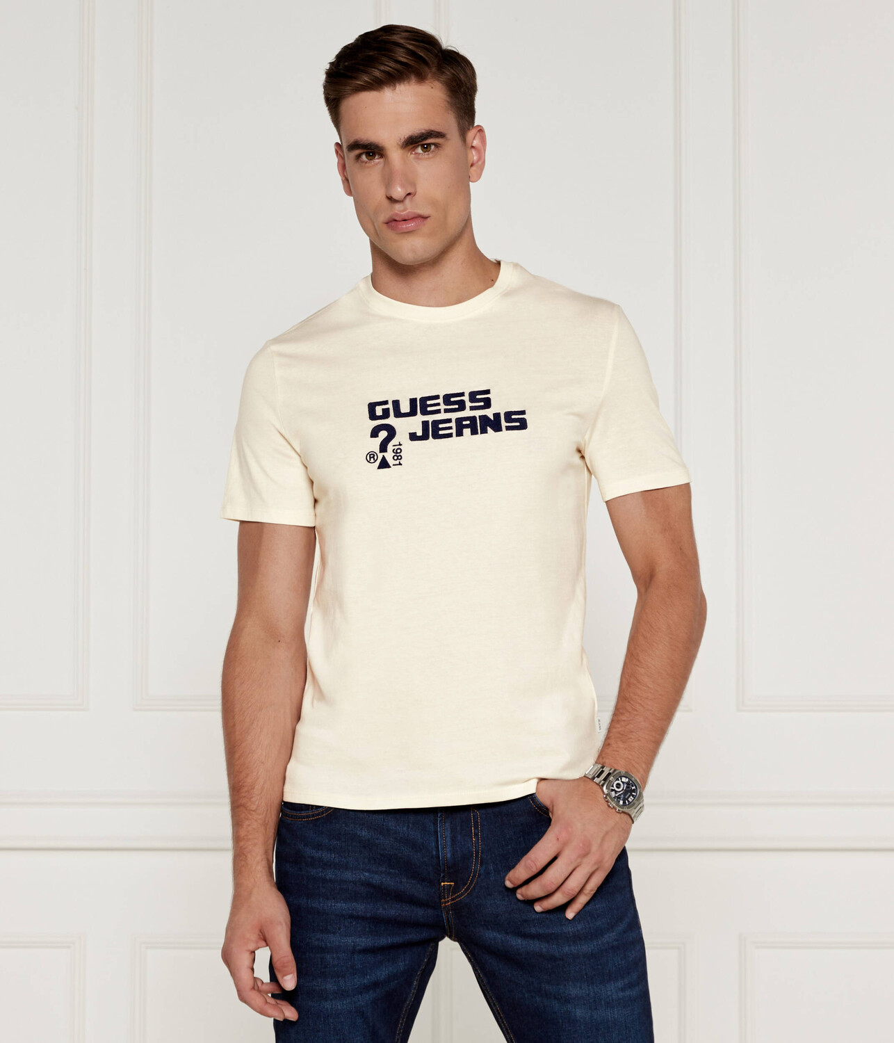 

Футболка Guess Jeans Slim Fit, экрю