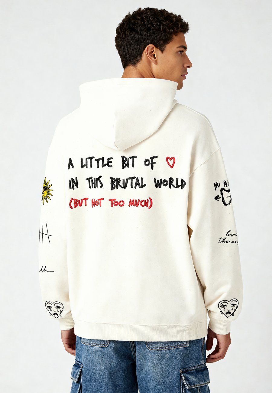 

Худи Mira Paris BRUTAL TATTOO EMBROIDERY UNISEX , Off White/Off-White
