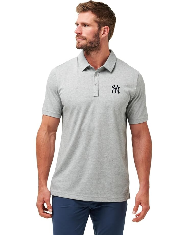 

Поло TravisMathew New York Yankees The Zinna Polo, цвет Heather Grey