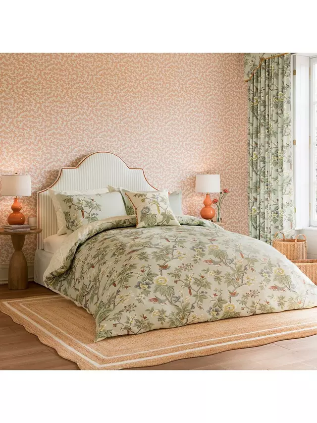 

Комплект пододеяльников Sanderson x National Trust Lophura Duvet