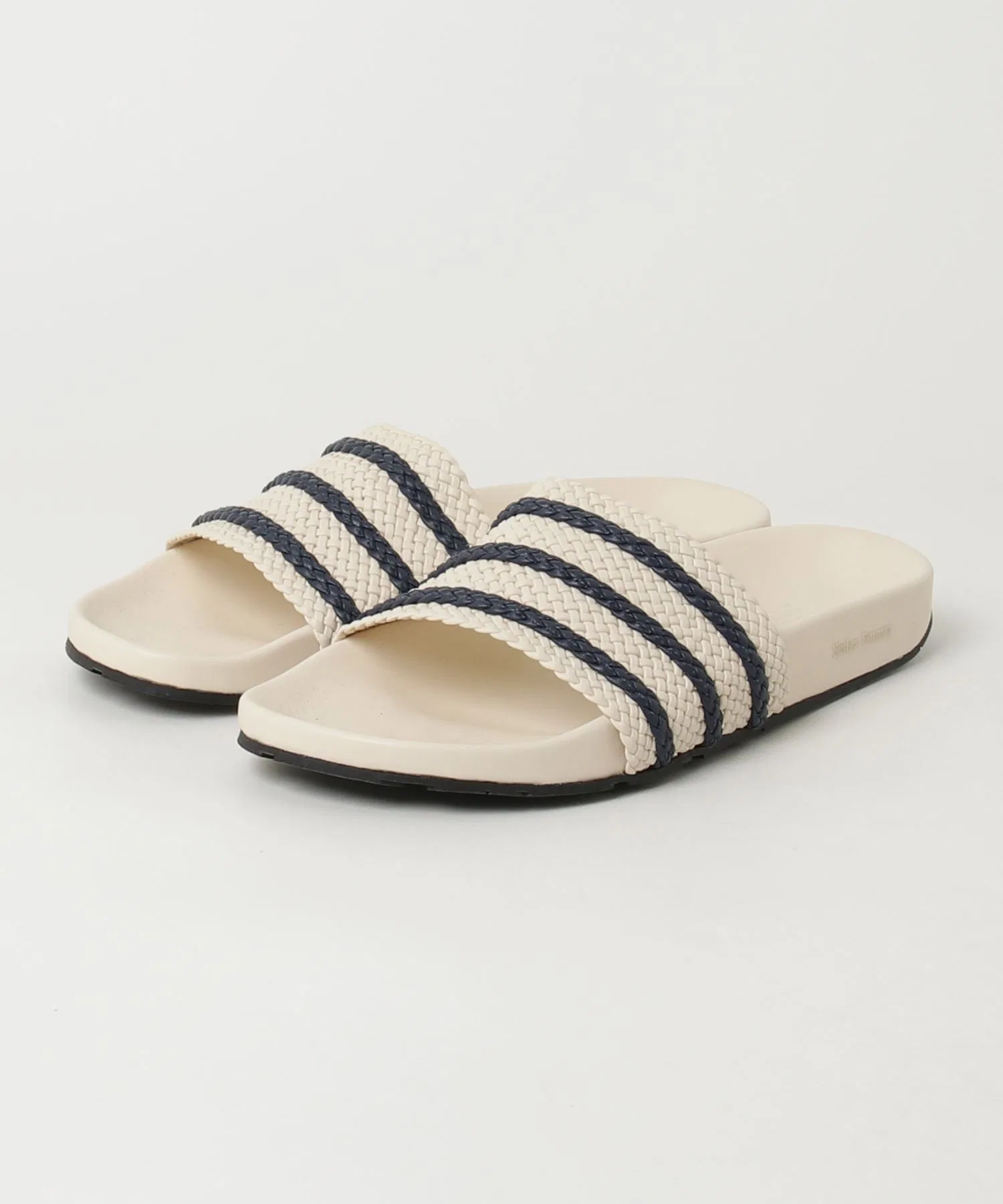 Мужские сандалии Adidas Originals Adilette белые